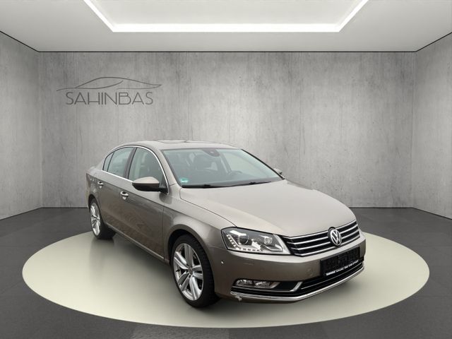 Volkswagen Passat 2.0 TDI Lim. Highline BlueMotion Navi/Xen