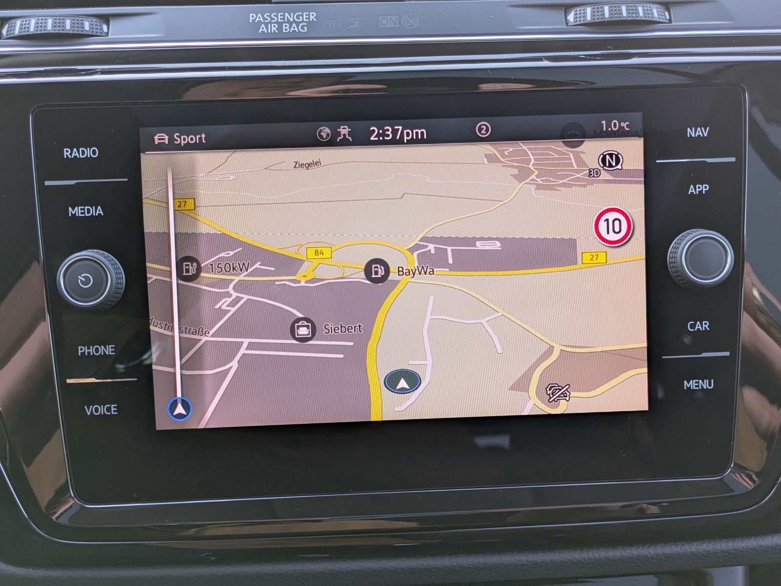 Fahrzeugabbildung Volkswagen Touran 2.0 DSG R-Line High. Pano 7-Si IQ.Dri AHK