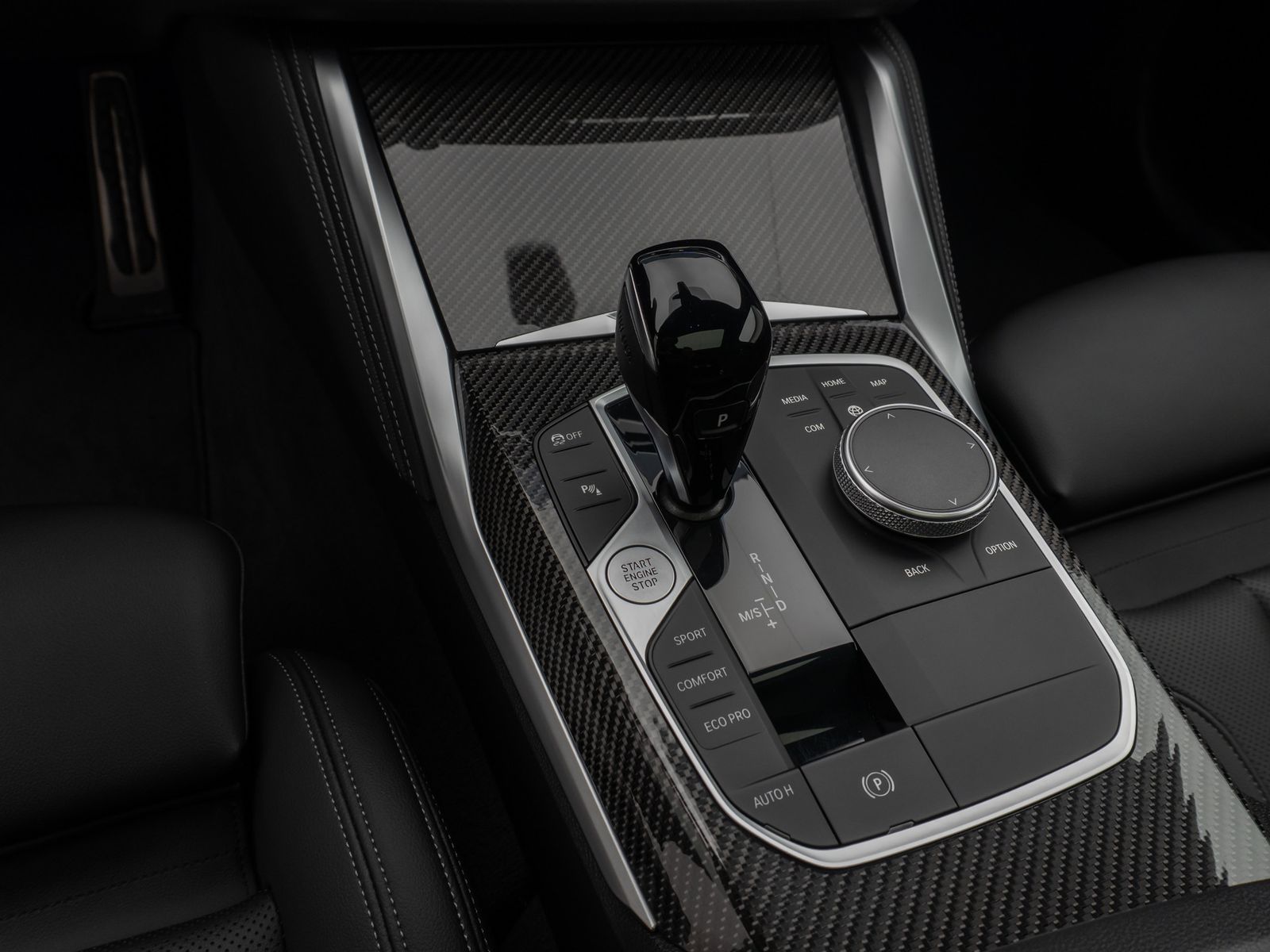 Fahrzeugabbildung BMW M440i xD GC Glasdach Kamera Laser HUD H/K 19Zoll