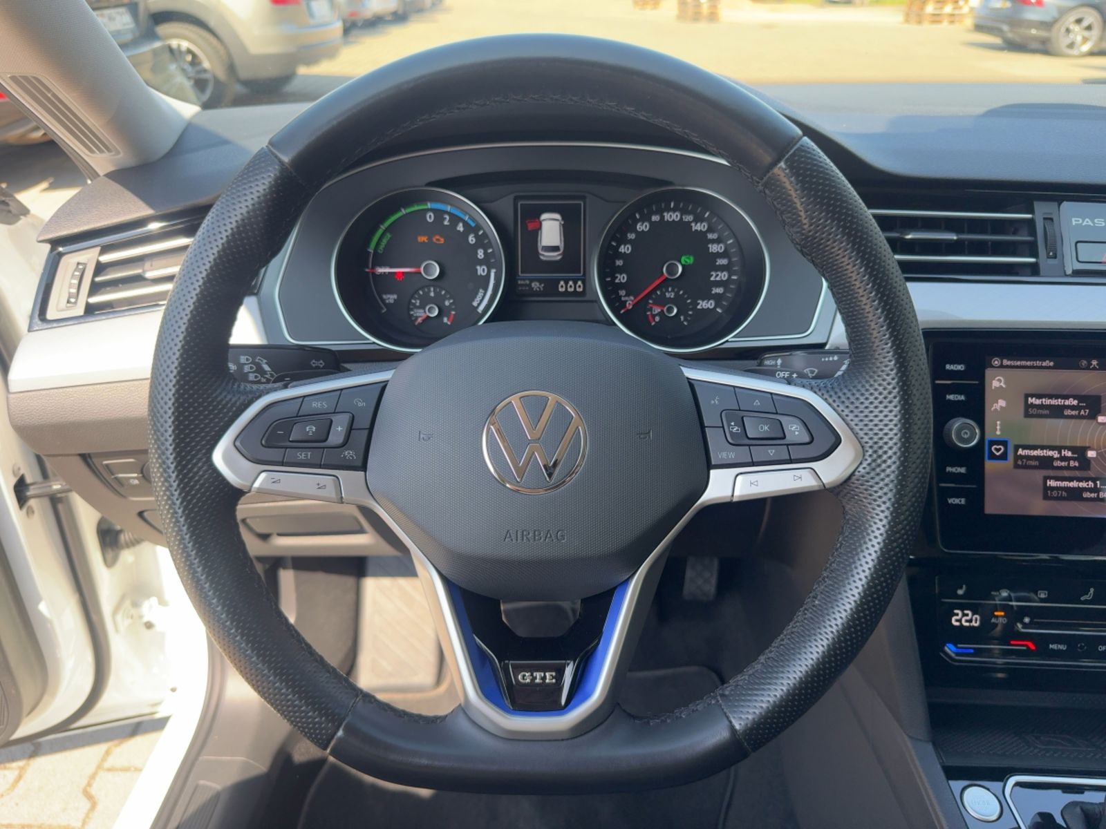 Fahrzeugabbildung Volkswagen Passat Variant GTE 1.4 TSI Hybird Alu LED AHK Na