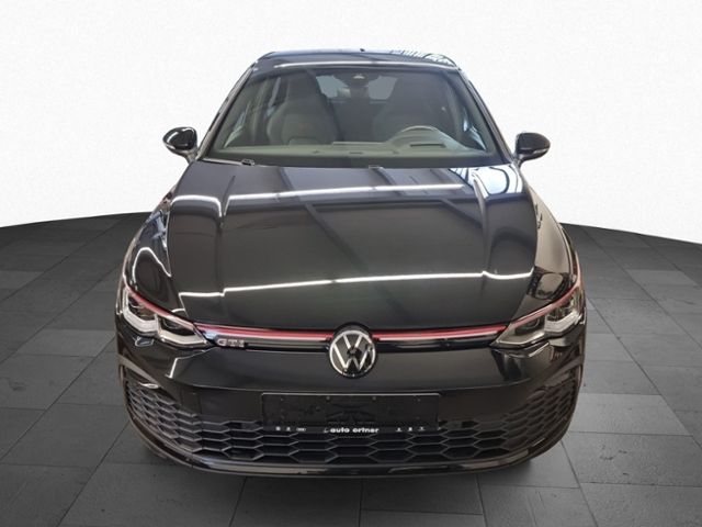 Fahrzeugabbildung Volkswagen Golf VIII GTI 2,0 TSI DSG HARMAN&KARDON PANO HUD