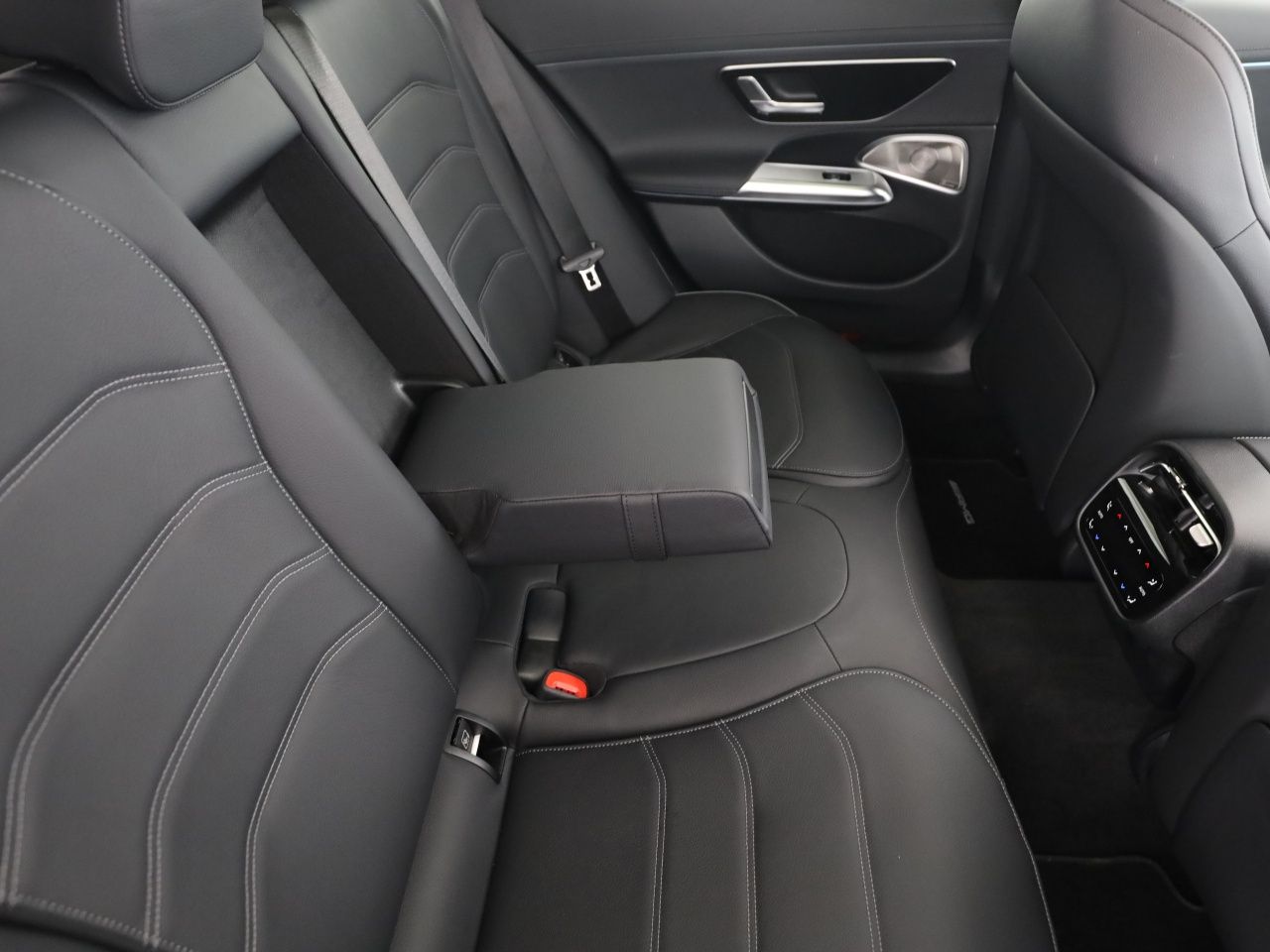 Mercedes-Benz E 300 e T AMG Prem.+ HUD Super Sitzklim. AHK foto 23