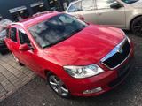 Skoda Octavia Combi 1.8T FSI Sport Edition - Skoda Octavia: Sport Edition