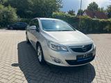 Opel Astra J Sports Tourer 150 Jahre Opel / Tüv neu - Opel Astra Gebrauchtwagen in Kiel