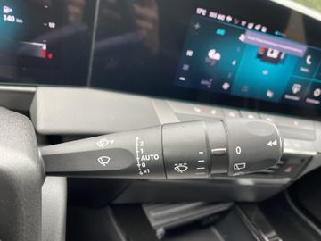 Bild 21 Opel Astra GS AT/NAVI/LHZ+SHZ/PDC vo+hi+360CAM