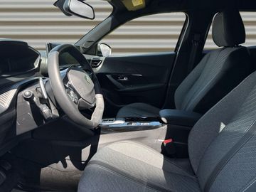 Peugeot 2008 - 11