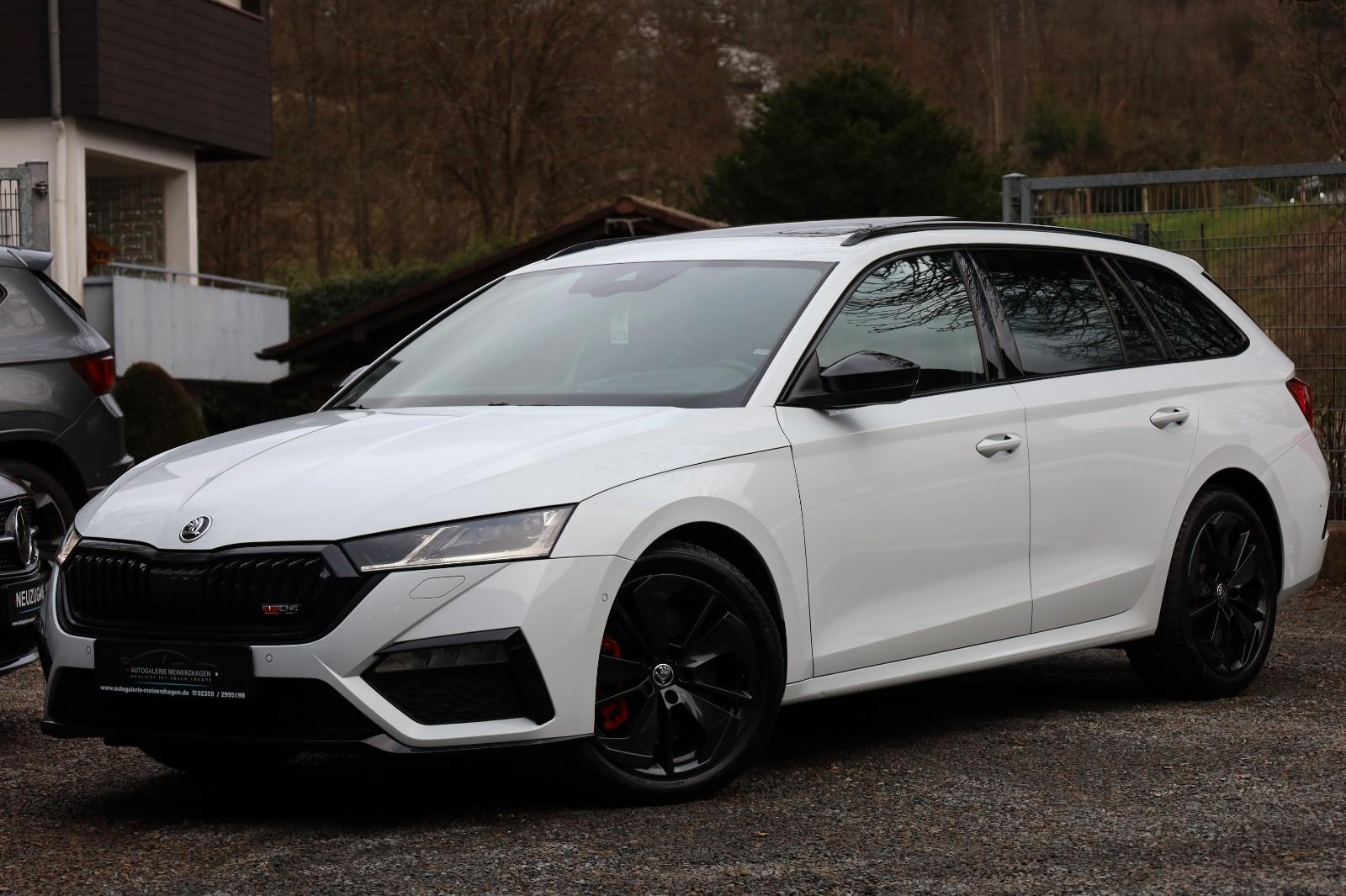 Skoda Octavia Combi RS/PANO/DCC/ACC/VOLL/AHK/KAM/HUD