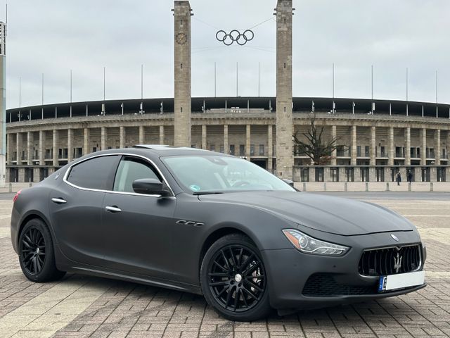 Maserati Ghibli 3.0 V6 S Q4 SCHWARZMATT SUPER  OPTIK VOLL