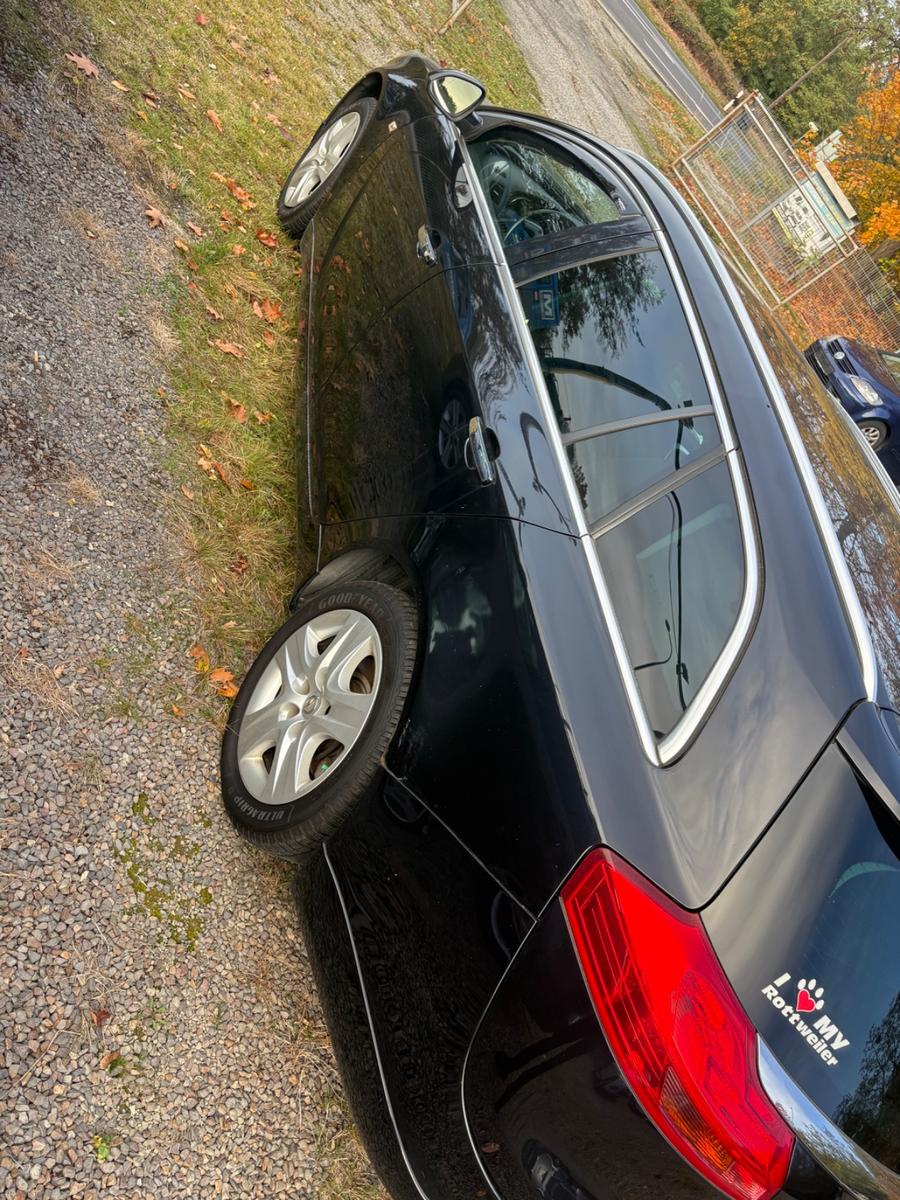 Opel Insignia 2009 — engine 2.792 cm³, 260 HP (191kW)