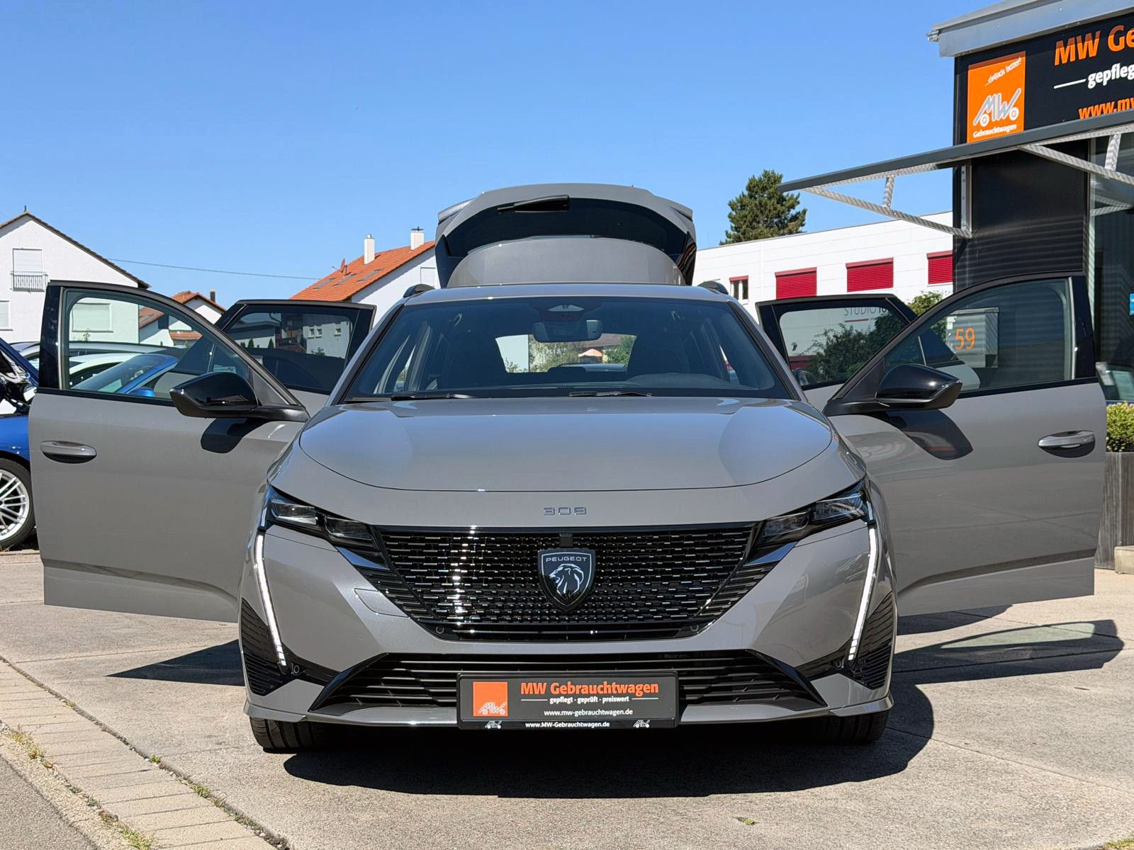 Fahrzeugabbildung Peugeot 308 GT Autom. Plug-In ACC KAM PDC NAV LED LHZ