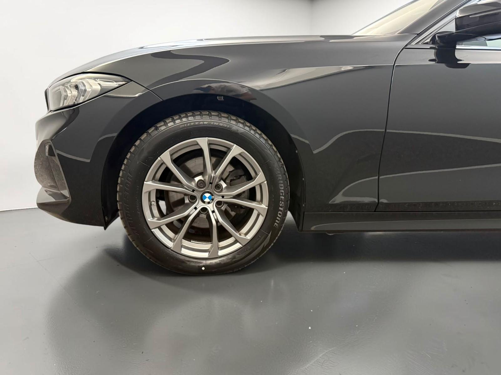 BMW 320 d T xDrive CARPLAY*1-HAND*U-FREI*WIDE*LED*TOP, миниатюра 4