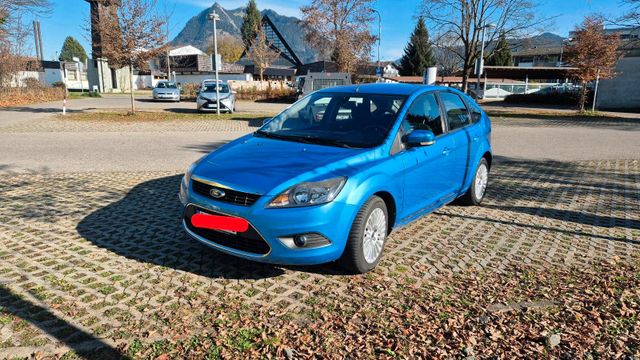 Ford Focus Titanium (TÜV/HU NEU)