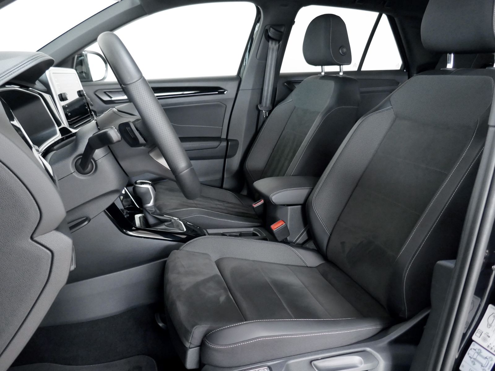 Fahrzeugabbildung Volkswagen T-Roc R-Line 1.5 TSI DSG | LED AHK RFK ACC