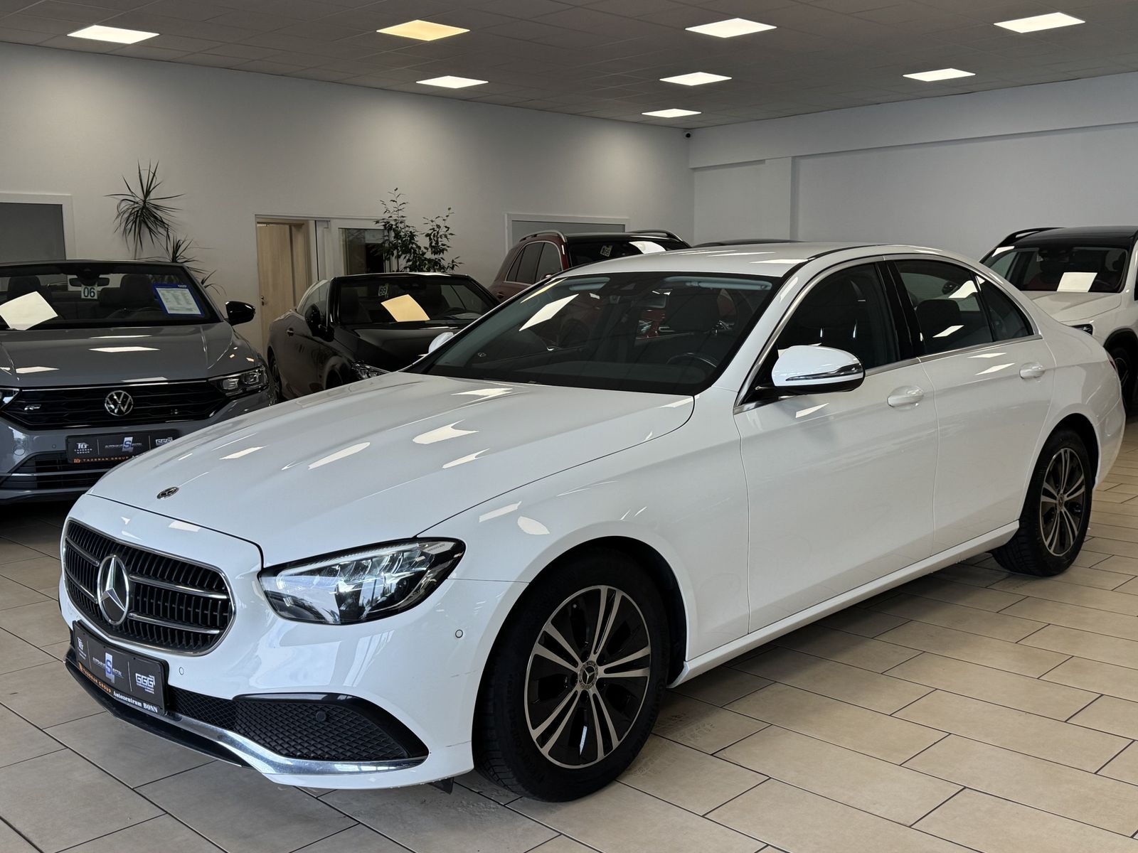 Mercedes-Benz E 220 d Navi*SHZ*LED*PDC*ACC*Spurhalte*1H*