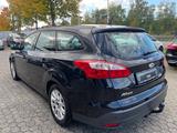 Ford Focus 2,0TDCi Titanium Turnier AHK/NAVI/SHZ/TÜV - Ford Focus aus 2011: 2.0