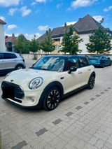 MINI Mini Cooper Pepper White Baujahr 2017 - MINI MINI: Pepper White