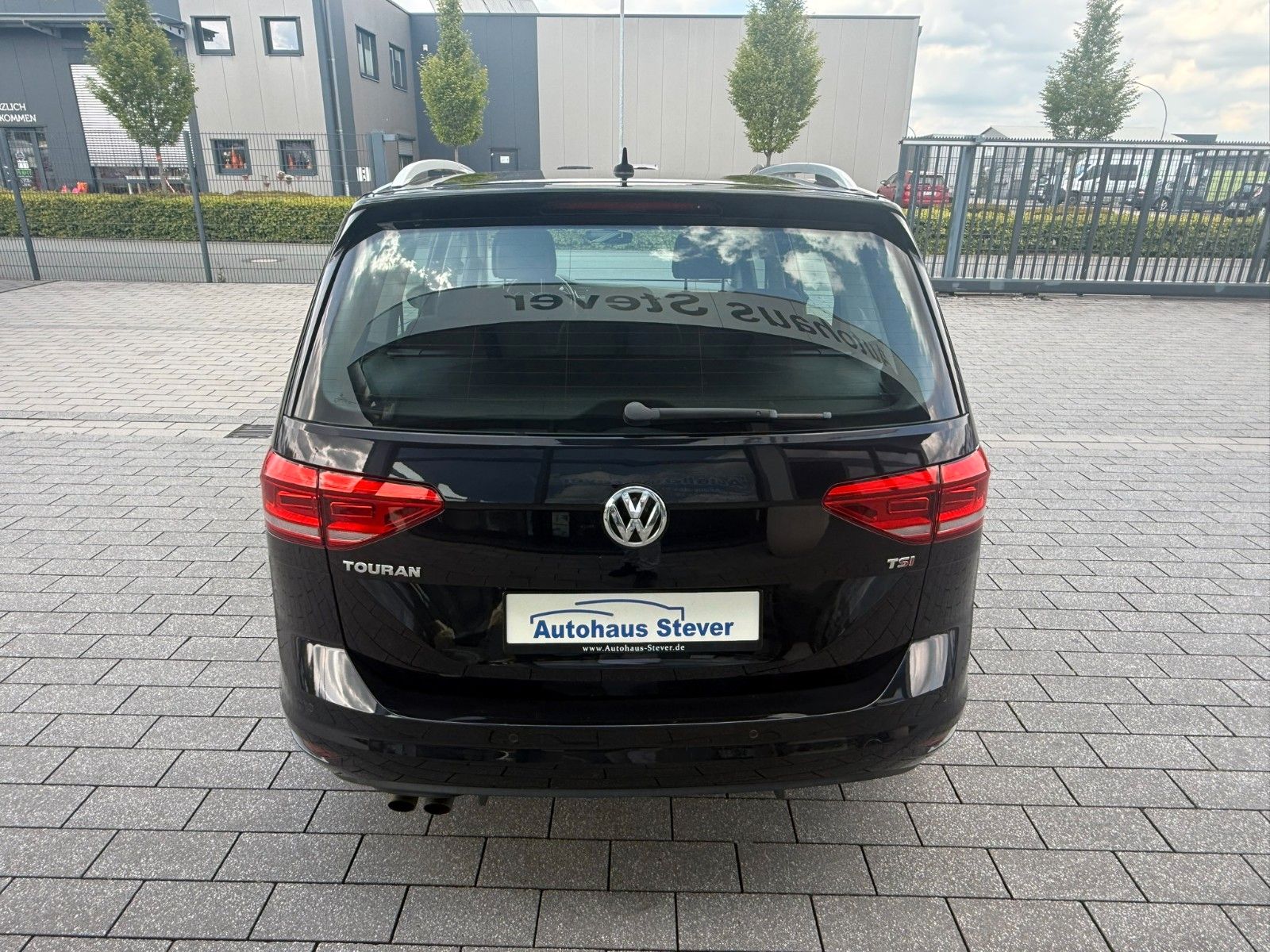 Fahrzeugabbildung Volkswagen Touran Highline BMT/Start-Stopp