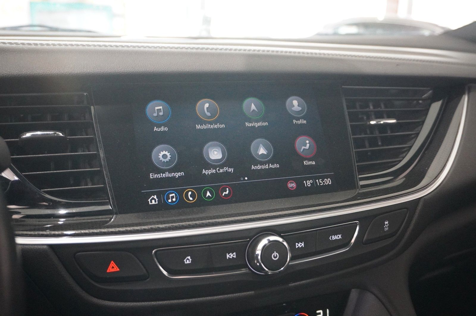 Fahrzeugabbildung Opel Insignia B ST 2.0T ELEGANCE NAVI/LED/VIRT/SH/DAB