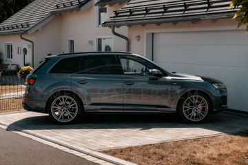 Audi Q7 - 9