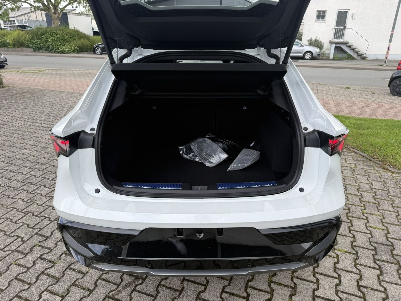 Renault Rafale - Bild 7