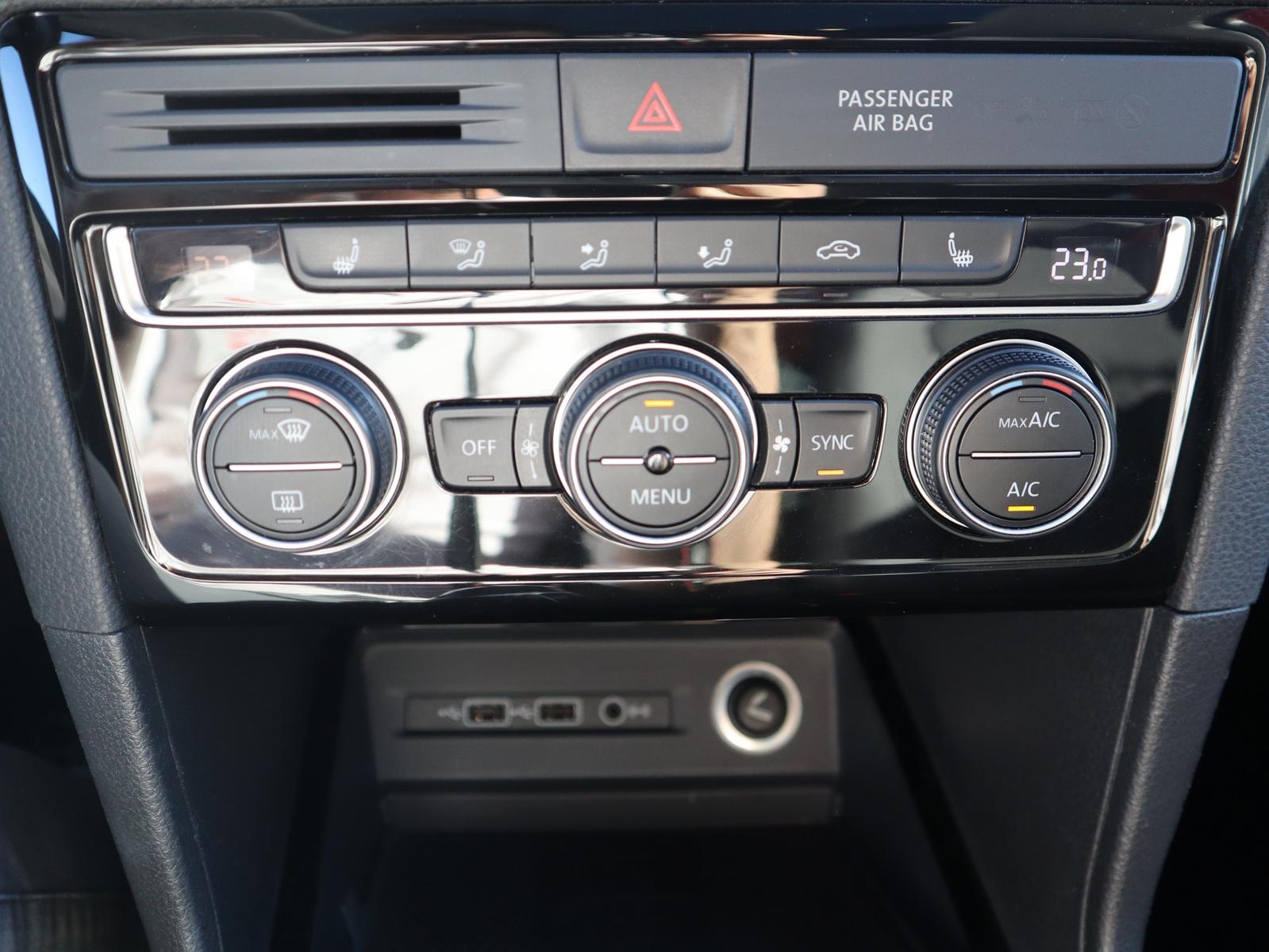 Volkswagen Golf Sportsvan VII 1.0 Join Navi ACC Sitzheizung