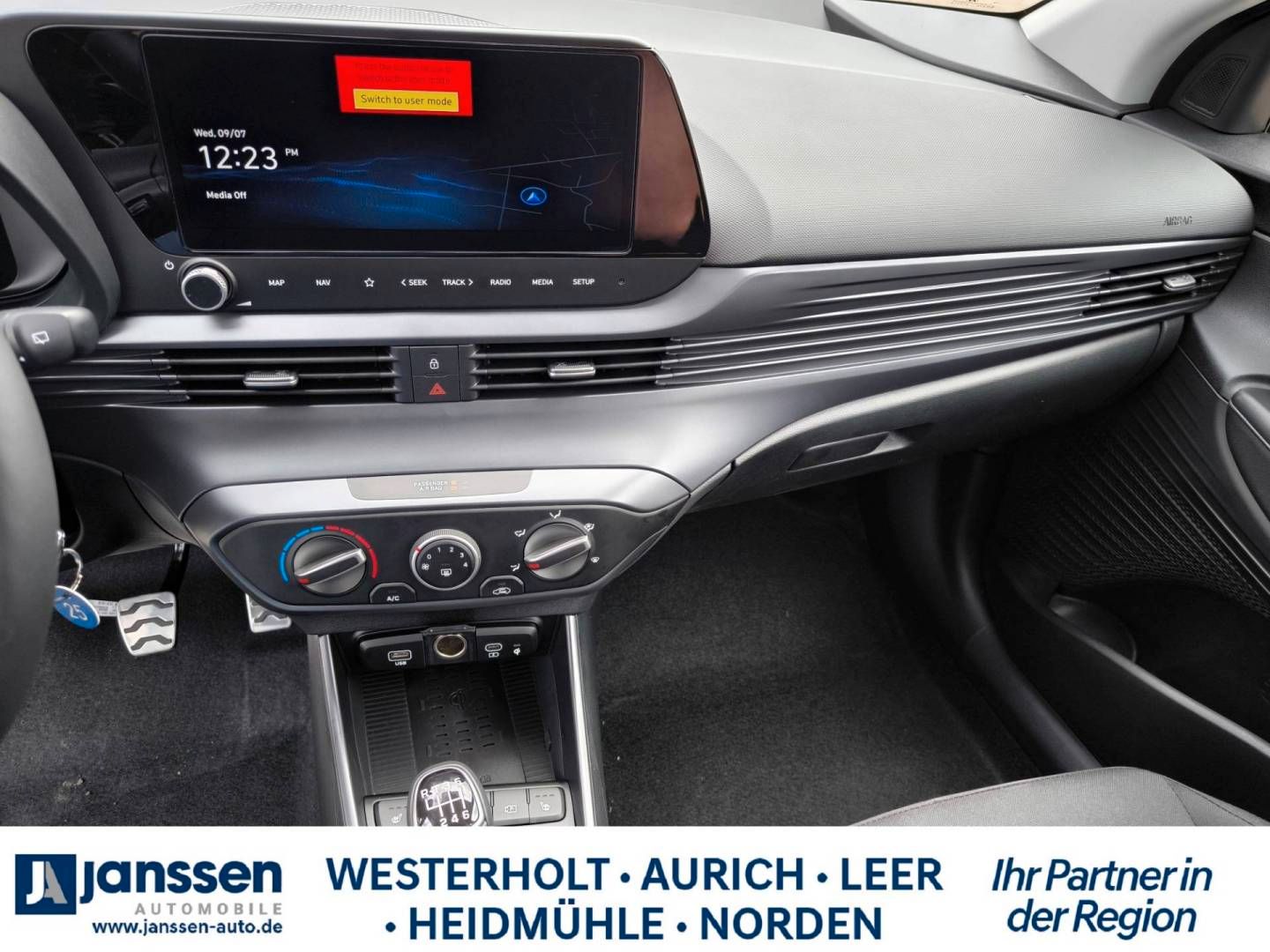 Fahrzeugabbildung Hyundai BAYON FL (MY25) 1.0 T-GDI (100 PS) 6-MT 2WD Tren