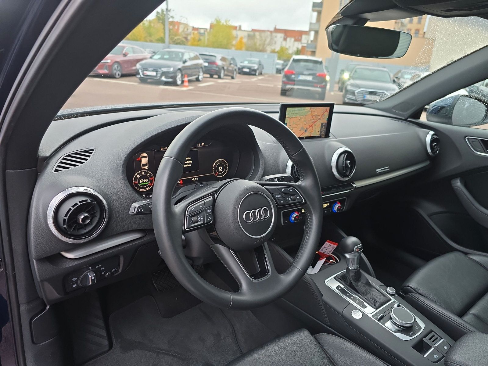 Fahrzeugabbildung Audi A3 Limousine 30 TDI sport PANO VIRTUAL LEDER NAV