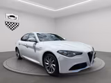Alfa Romeo Giulia Super | LEDER SHZ KAMERA TOTWINKEL - gebrauchte Alfa Romeo Giulia aus dem Jahr 2020