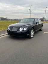Bentley Continental Flying Spur  W12 560PS - Bentley aus 2009