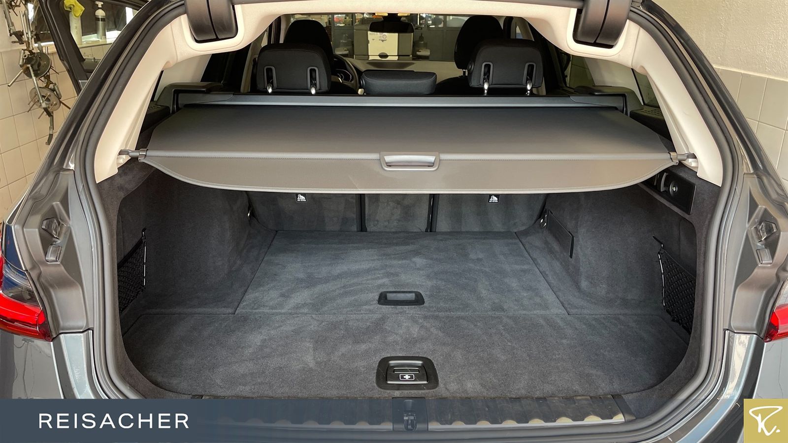 BMW 318d Tou foto 10