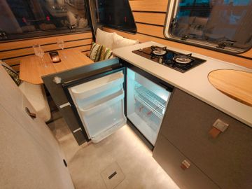 Fahrzeugabbildung HYMER / ERIBA / HYMERCAR VENTURE S