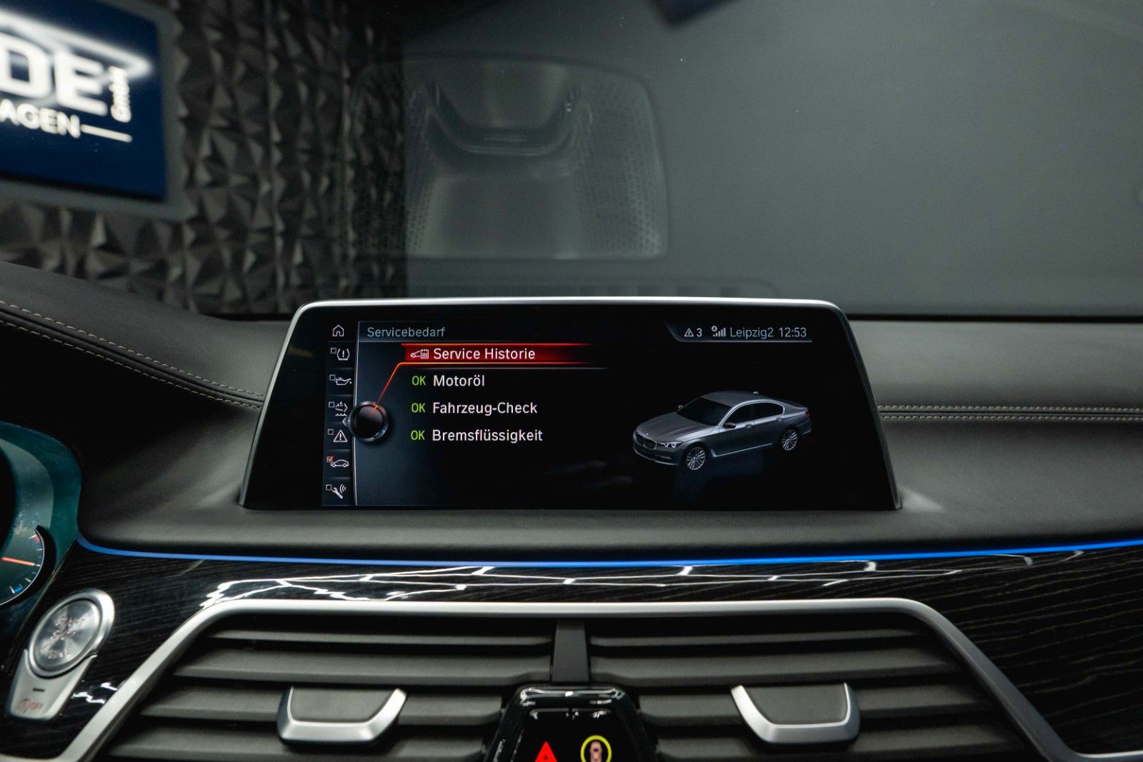 Fahrzeugabbildung BMW 730d L xDrive M Sport Shadow | 100% Option | 19%
