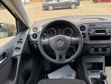 Volkswagen Tiguan - 5