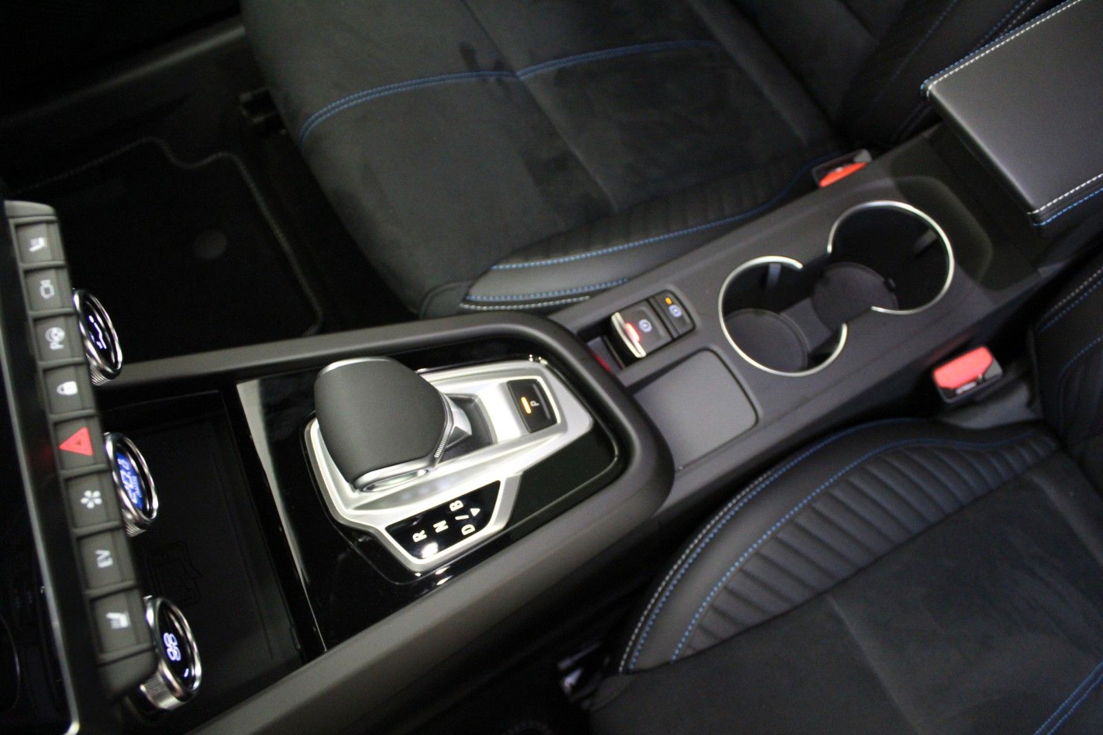 Fahrzeugabbildung Renault Arkana E-TECH Full Hybrid 145 Esprit Alpine