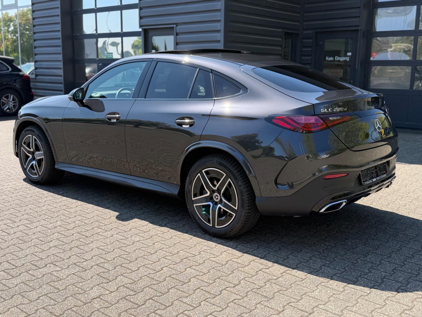Mercedes-Benz GLC 220d 4Matic Coupe AMG PANO DIGITAL LIGHT 360