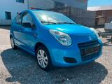 Suzuki Alto Maruti - blaue Suzuki Alto