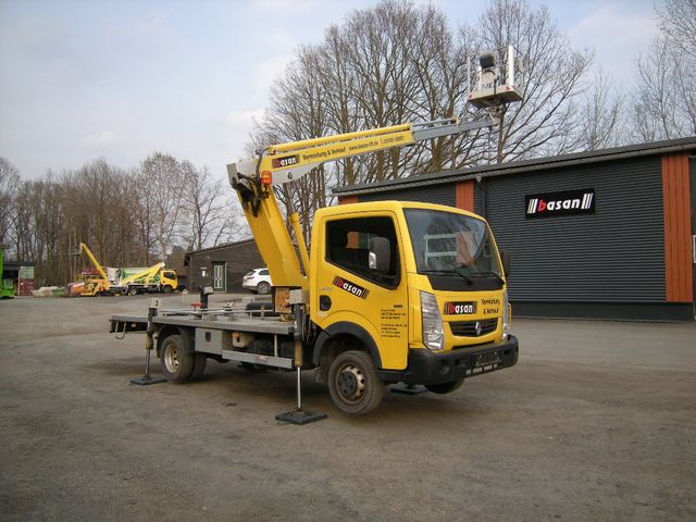 Renault Maxity mit Multitel 160 Alu DS Aufbau, 16m