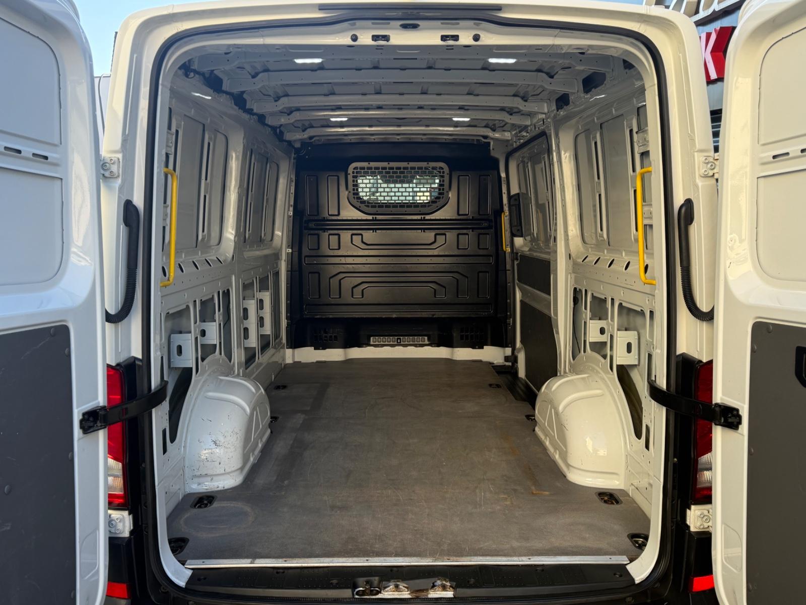 Volkswagen Crafter Kasten 30 mittellang*T-NAVI*R.KAM*AHK*, миниатюра 23