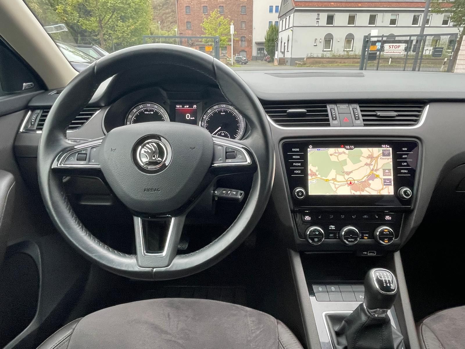 Fahrzeugabbildung SKODA Octavia 2.0 TDI Laurin L&K LED/MEMORY/CANTON/APP