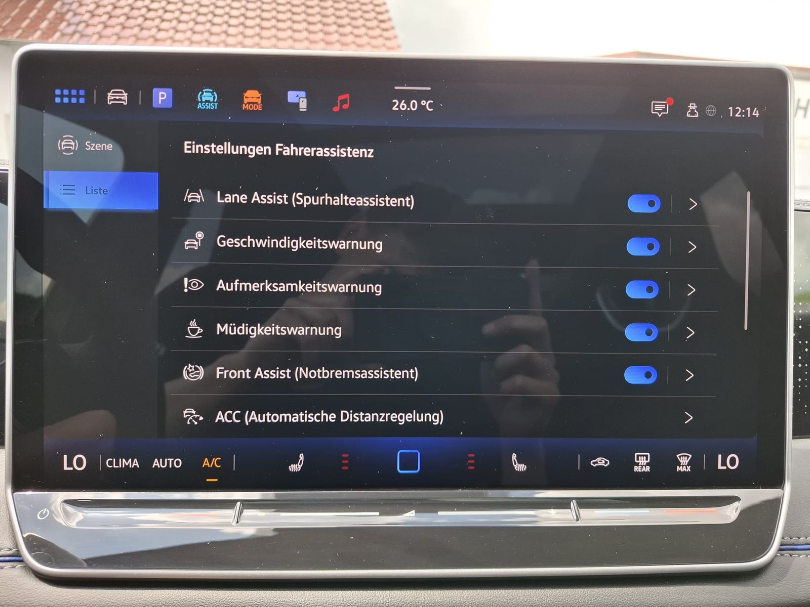 Fahrzeugabbildung Volkswagen Tiguan 2.0 TDI 4M R-Line BLACK*PAN*HK*AHK*MATRIX