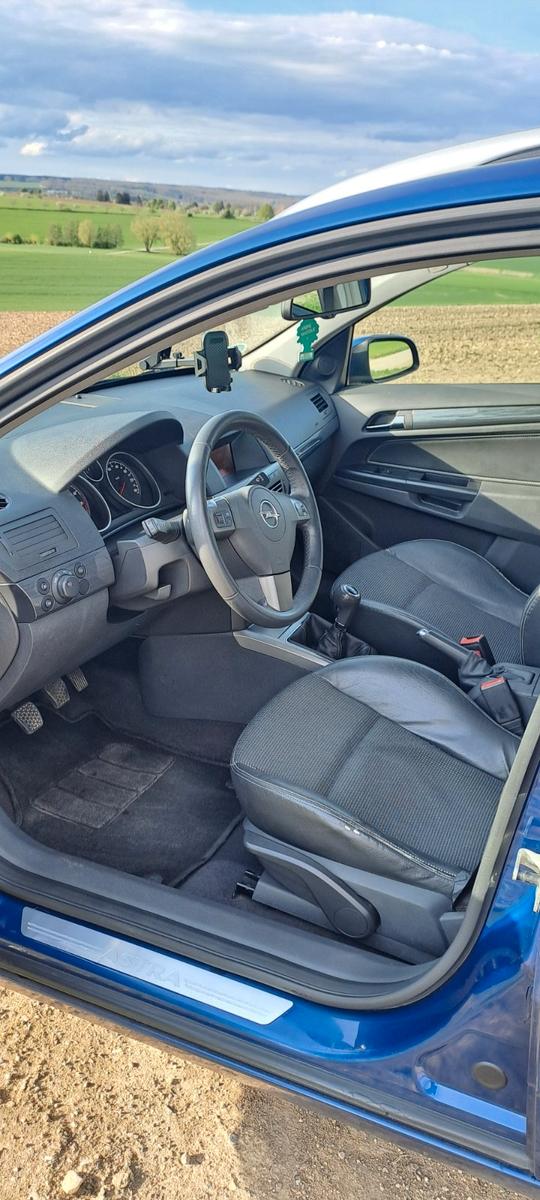 Opel Astra 2005 — photo 12