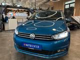 Volkswagen Touran Highline BMT/Start-Stopp *LED*AHK* - Volkswagen Touran: Blau