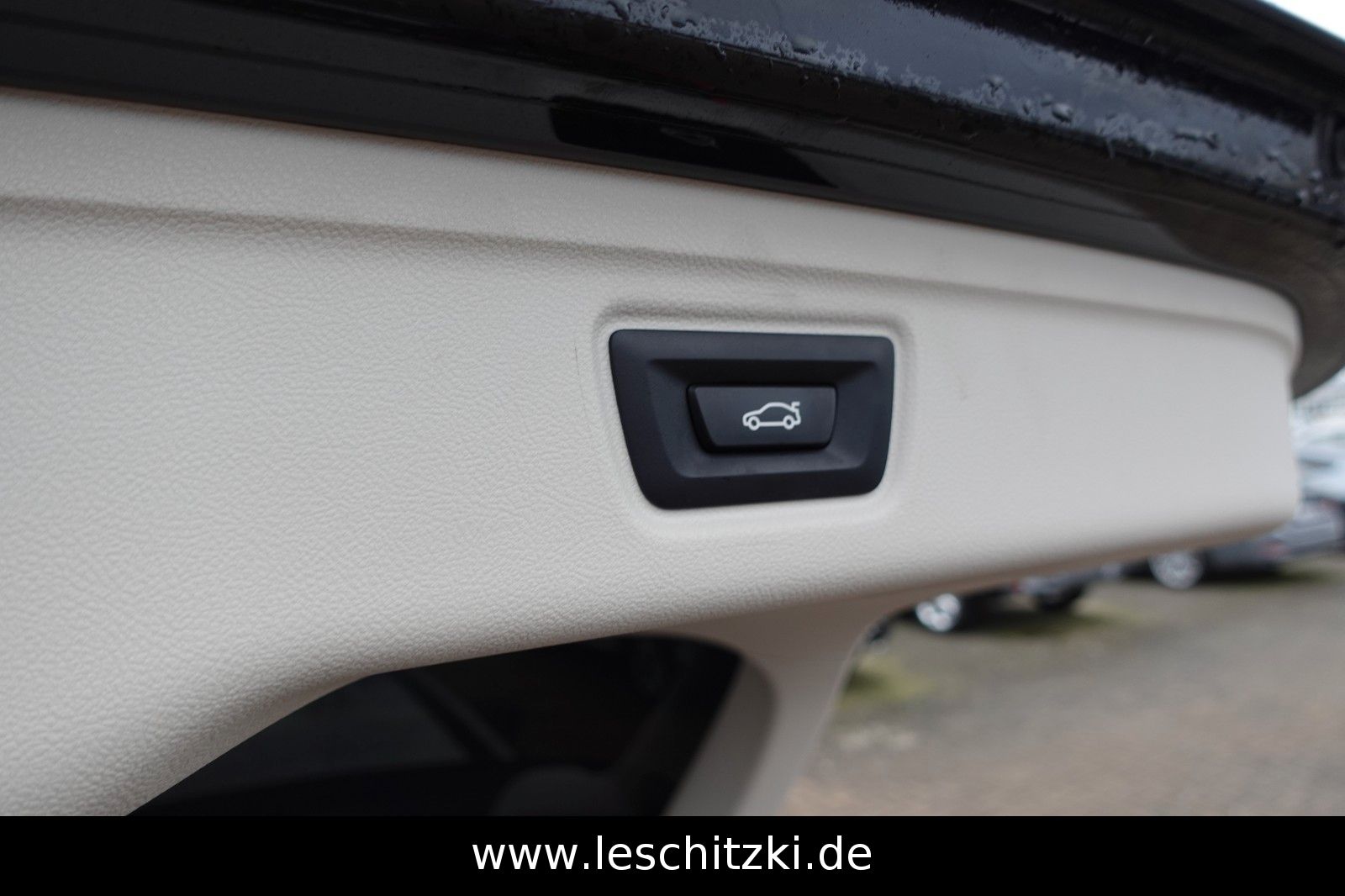 BMW 320i Touring Automatik/LED/Navigation foto 17
