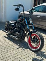 Harley-Davidson XLH 883 - HARLEY-DAVIDSON XLH