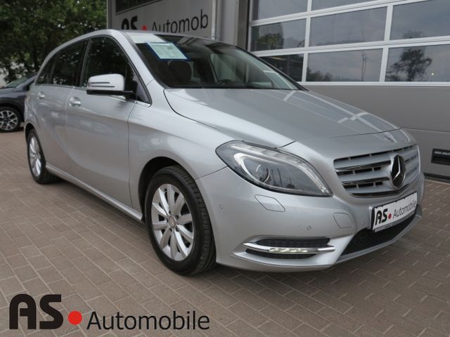 Mercedes-Benz B 180 Style*1.Hd*Bi-Xenon*Sitzheiz*PDCv+h*8-fach