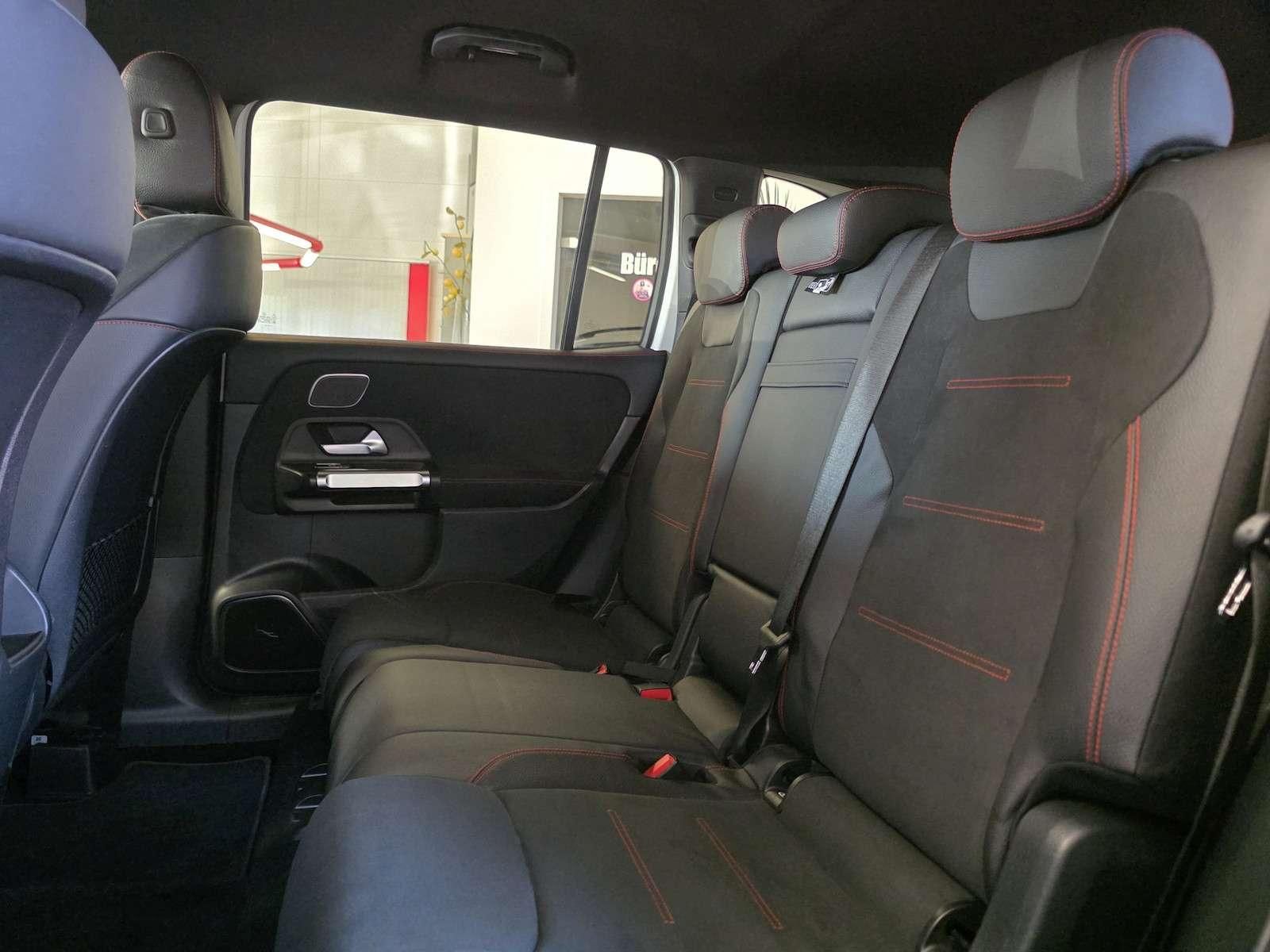 Fahrzeugabbildung Mercedes-Benz GLB 250 AMG Line 4Matic//Night/MBux/Sound/Ahk...