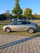 Opel Astra Limousine J zu verkaufen - Opel: Verkaufen