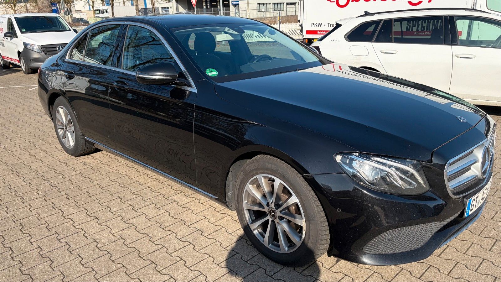 Fahrzeugabbildung Mercedes-Benz E 220 d Buisness Avantgarde