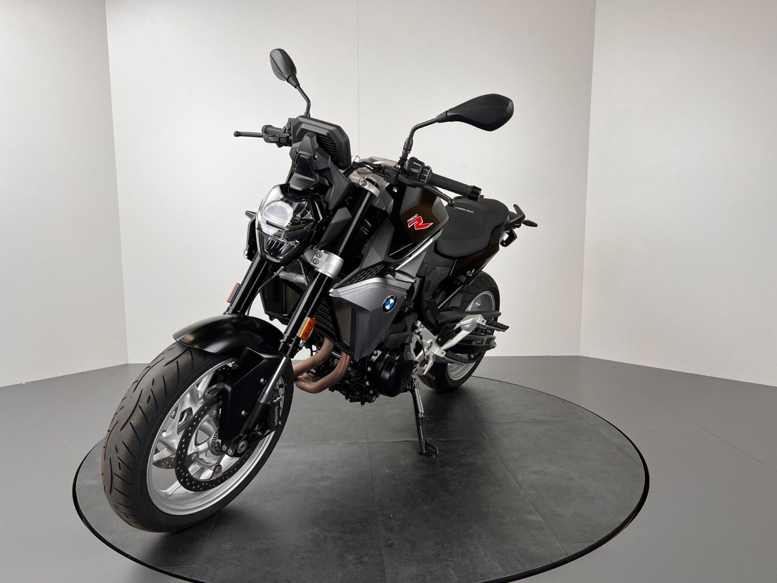 Fahrzeugabbildung BMW F900 R *AKTIONSPREIS ! *SERVICE NEU