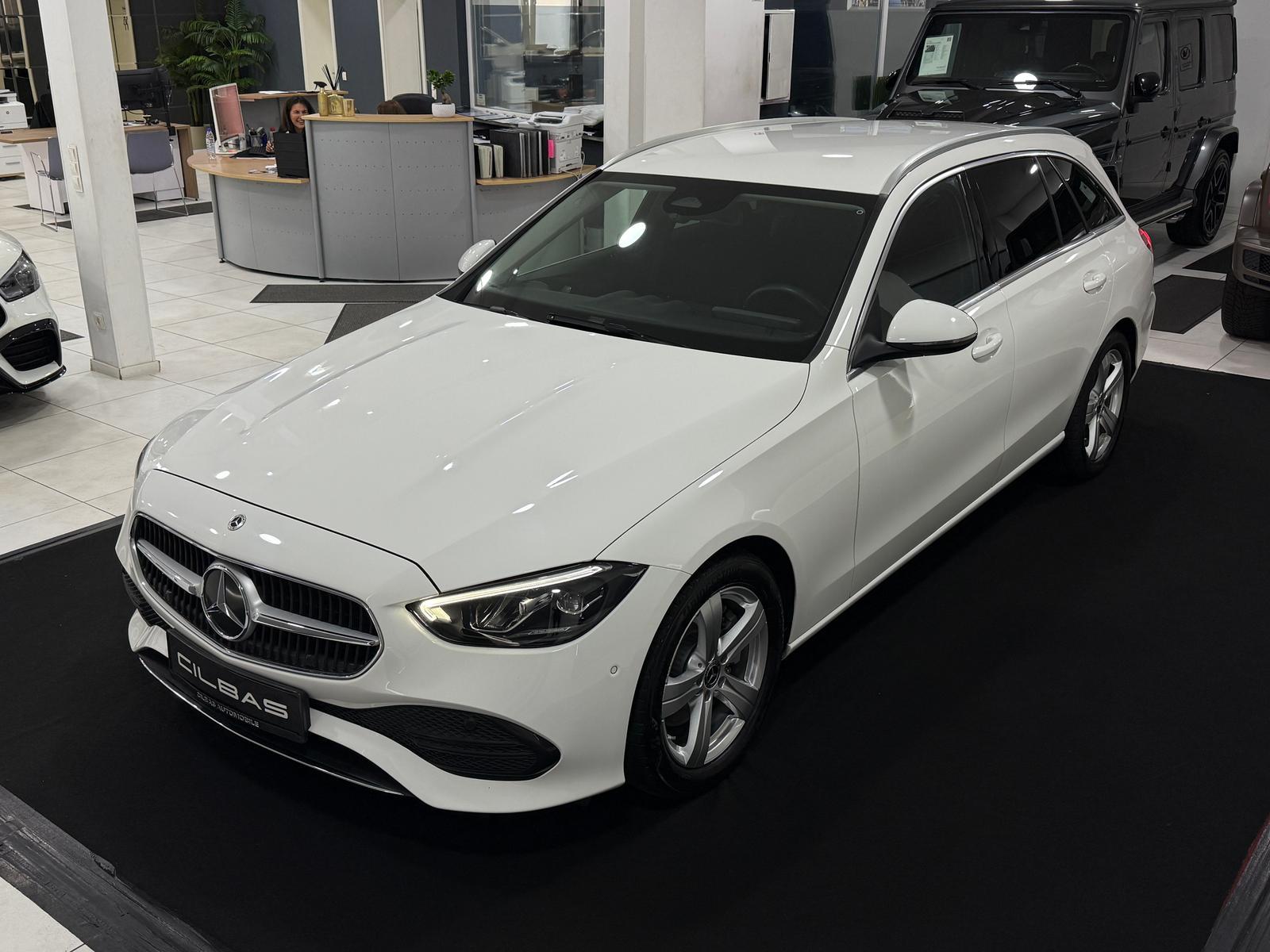 Mercedes-Benz C-Class d T 9G AVANTGARDE*KAMERA*LED*AHK*CARPLAY*